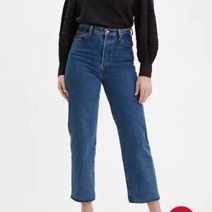 Levi’s Ribcage Straight jeans size 32
